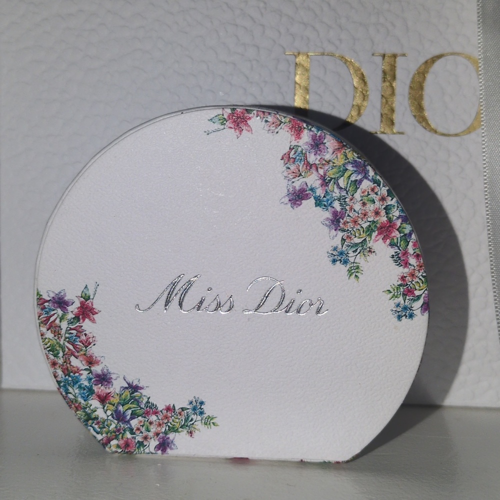 Miss Dior Blooming Bouquet Miniature - Picture 2 of 5